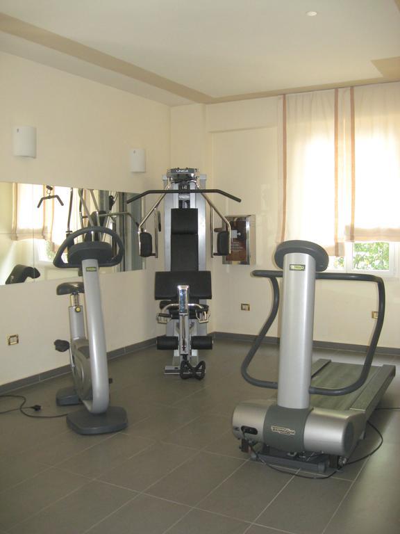 Hotel Imperiale Milano Marittima Buitenkant foto