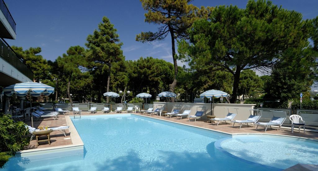 Hotel Imperiale Milano Marittima Buitenkant foto